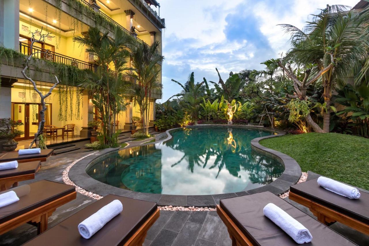 Double Room with Pool View