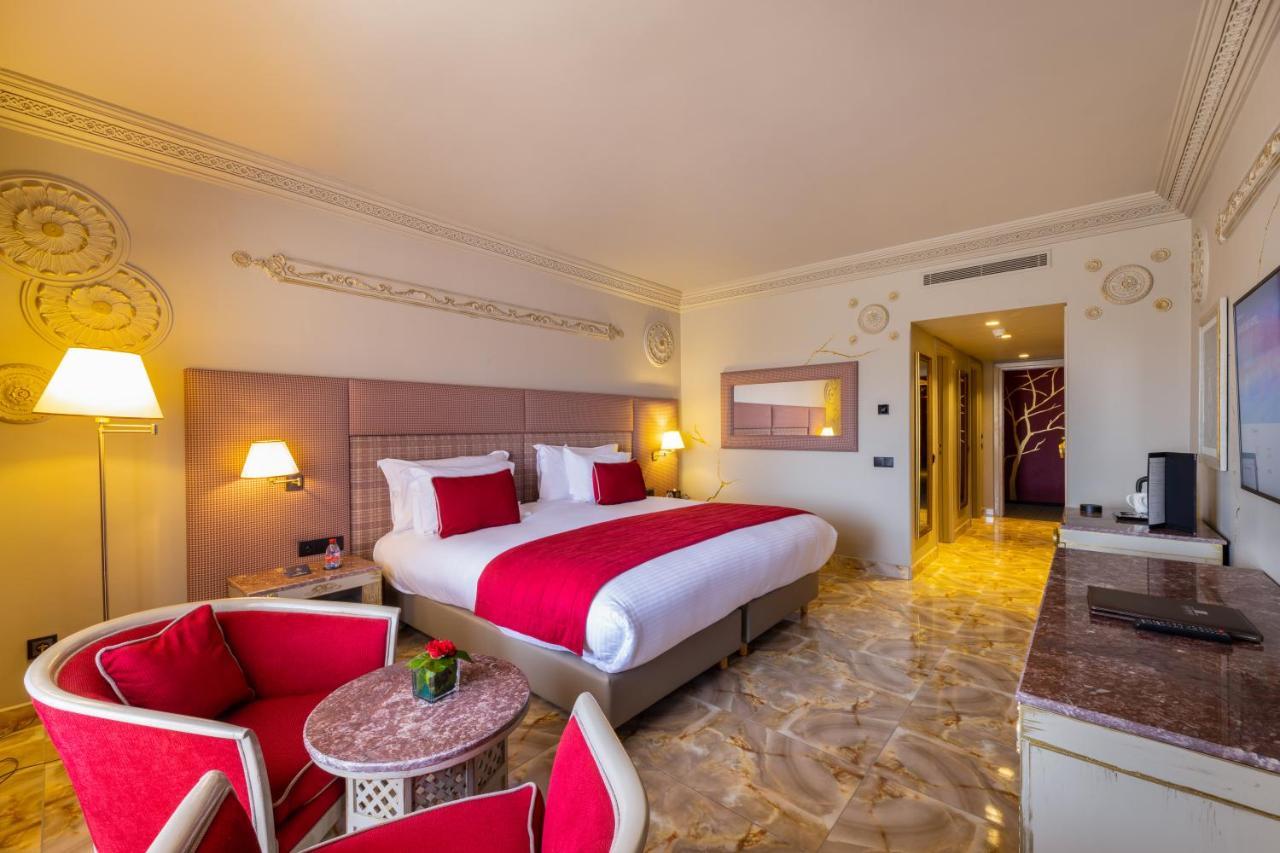 Deluxe Room Pool View