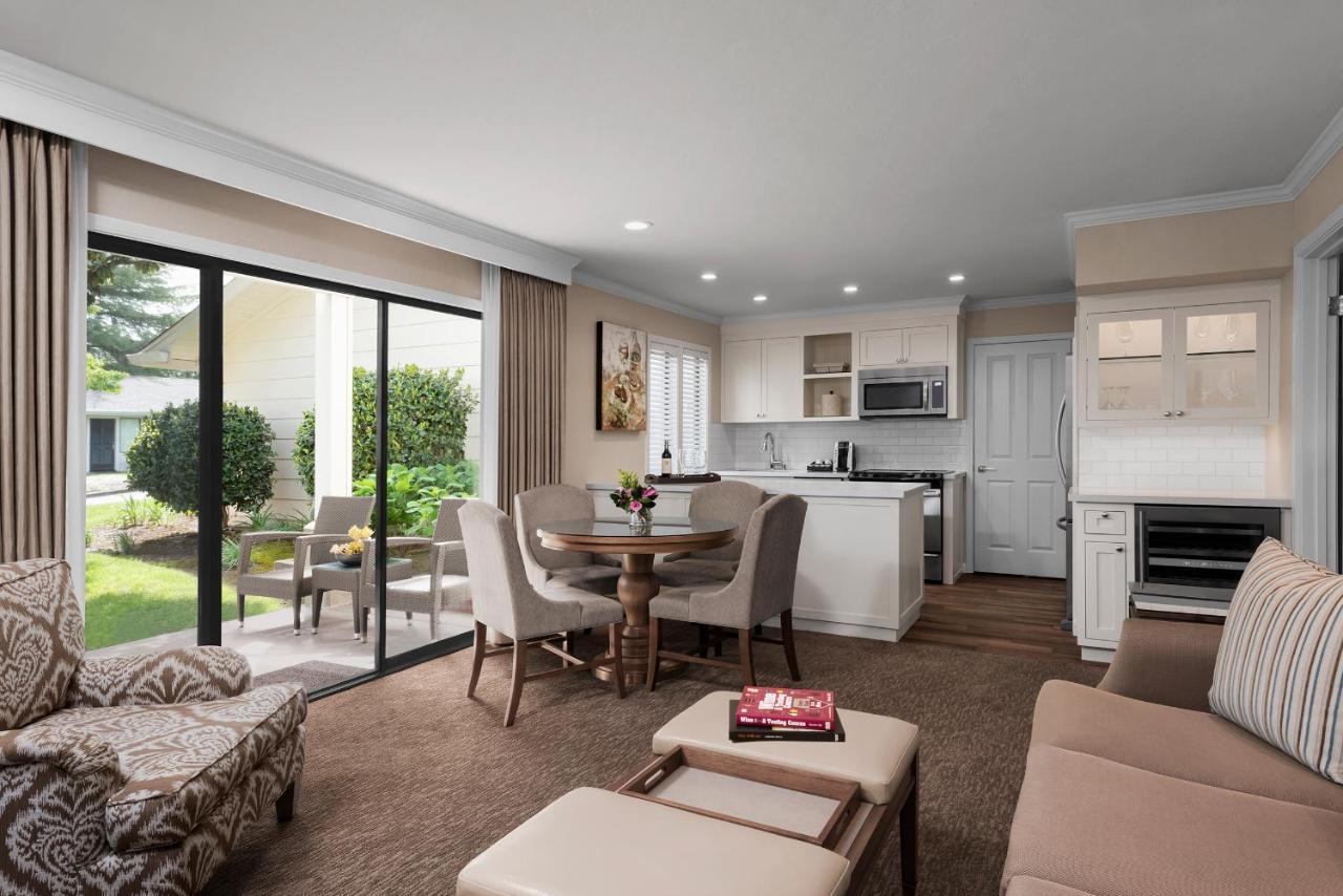 Mansion Estates One Bedroom Suite