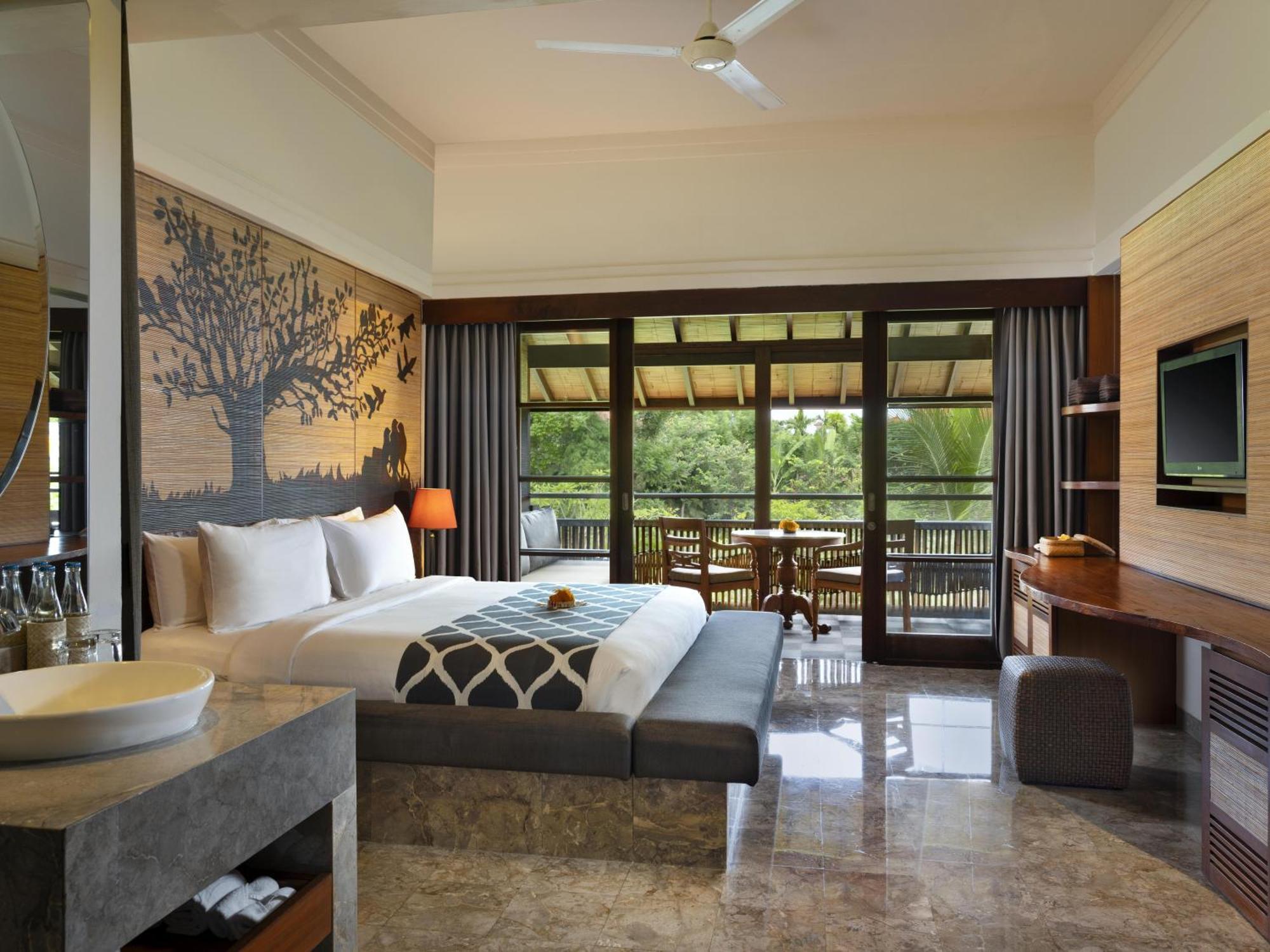 Spa Package at Deluxe Double or Twin Room,983325991:JPEG