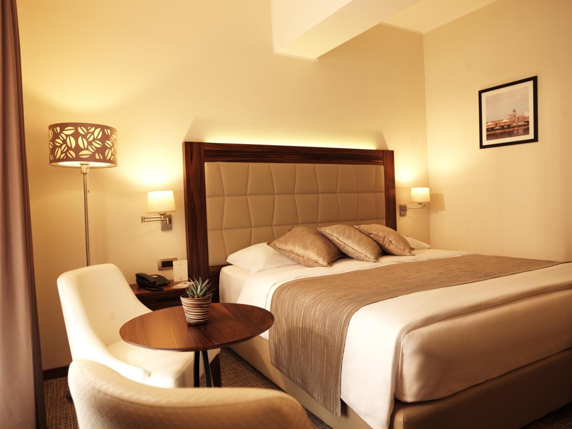 Executive Double Room Balcony Sea View Christmas,1277765014:JPEG