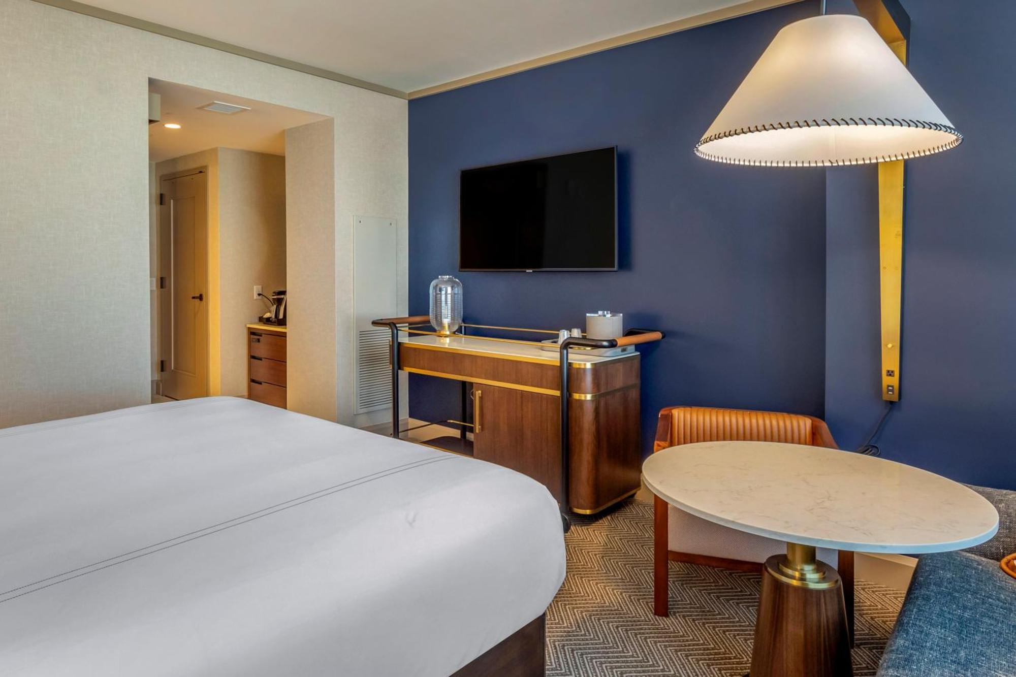 ADA Deluxe Room 1 King Bed