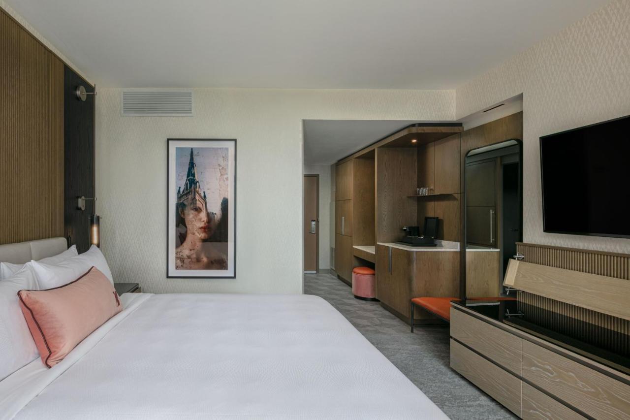 Concierge Level Queen Room with Two Queen Beds
