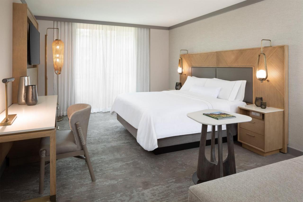 Traditional, Guest room, 1 King, Limited view,1606549940:JPEG