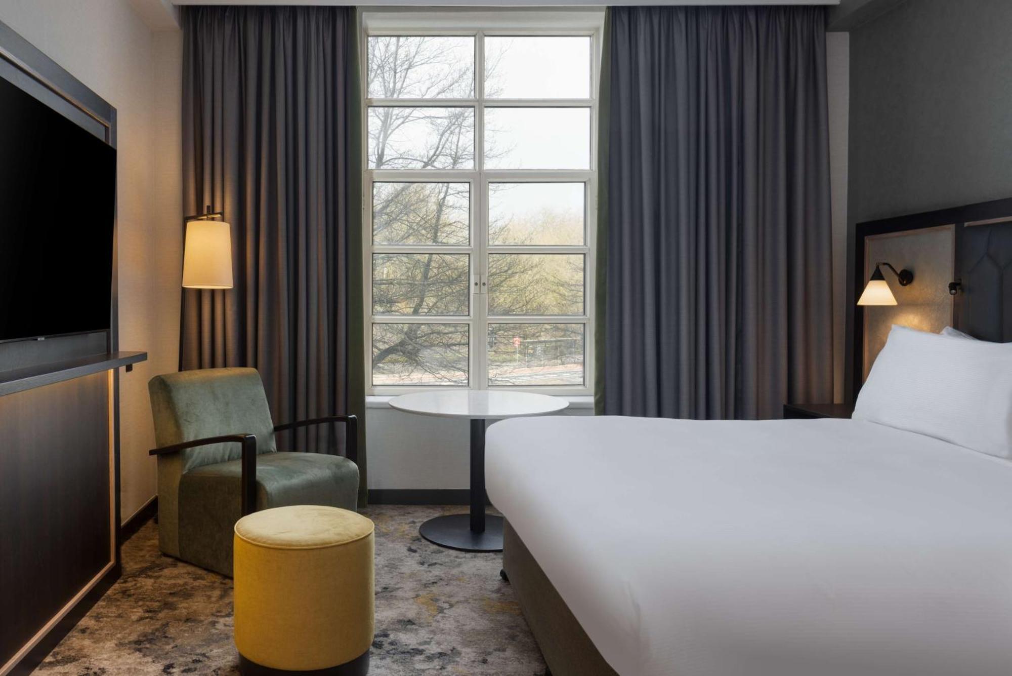 King Guest Room