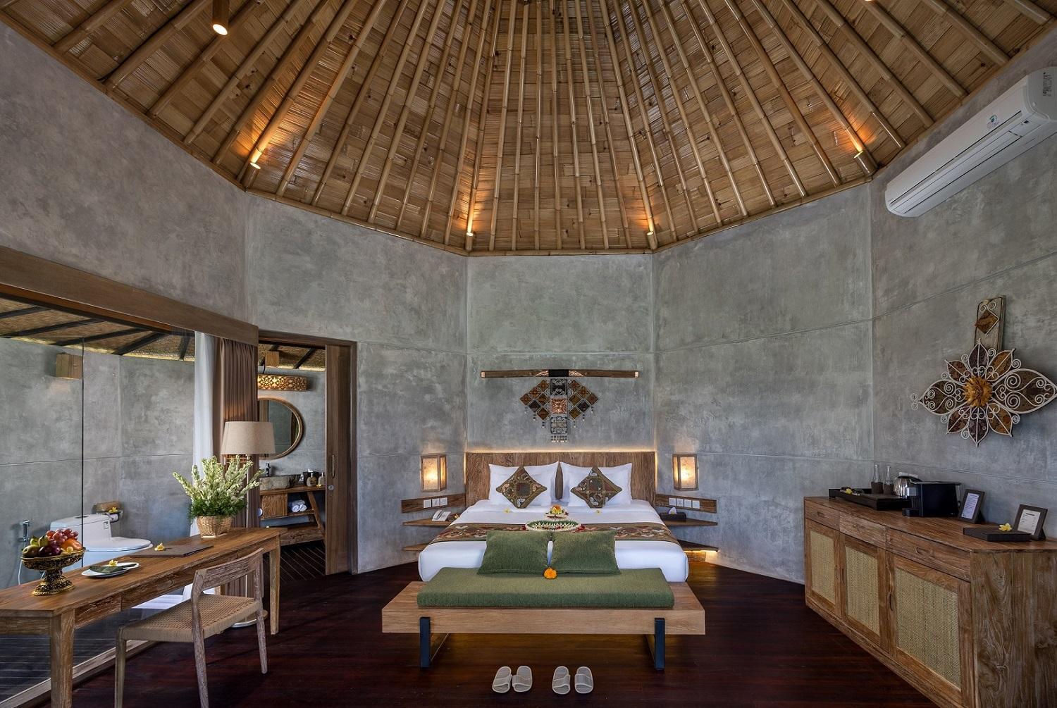 One-Bedroom Rice Field Pool Villa  with One-Time Floating Breakfast  and Free Benefit