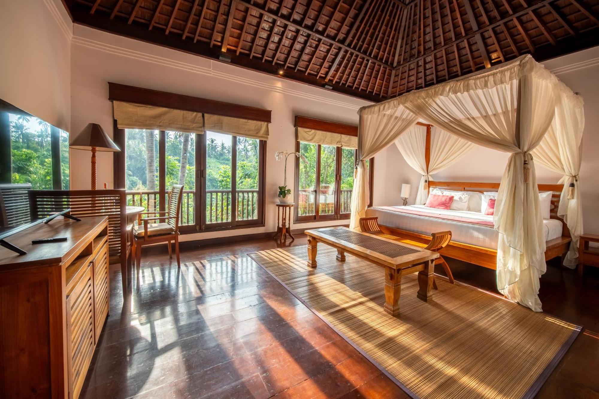 One-Bedroom Pool Villa with Valley View and Complimentary Daily Afternoon Tea