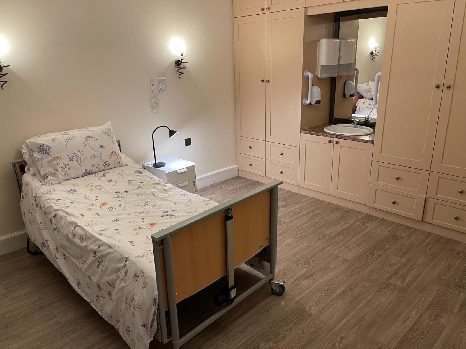Deluxe Single Room