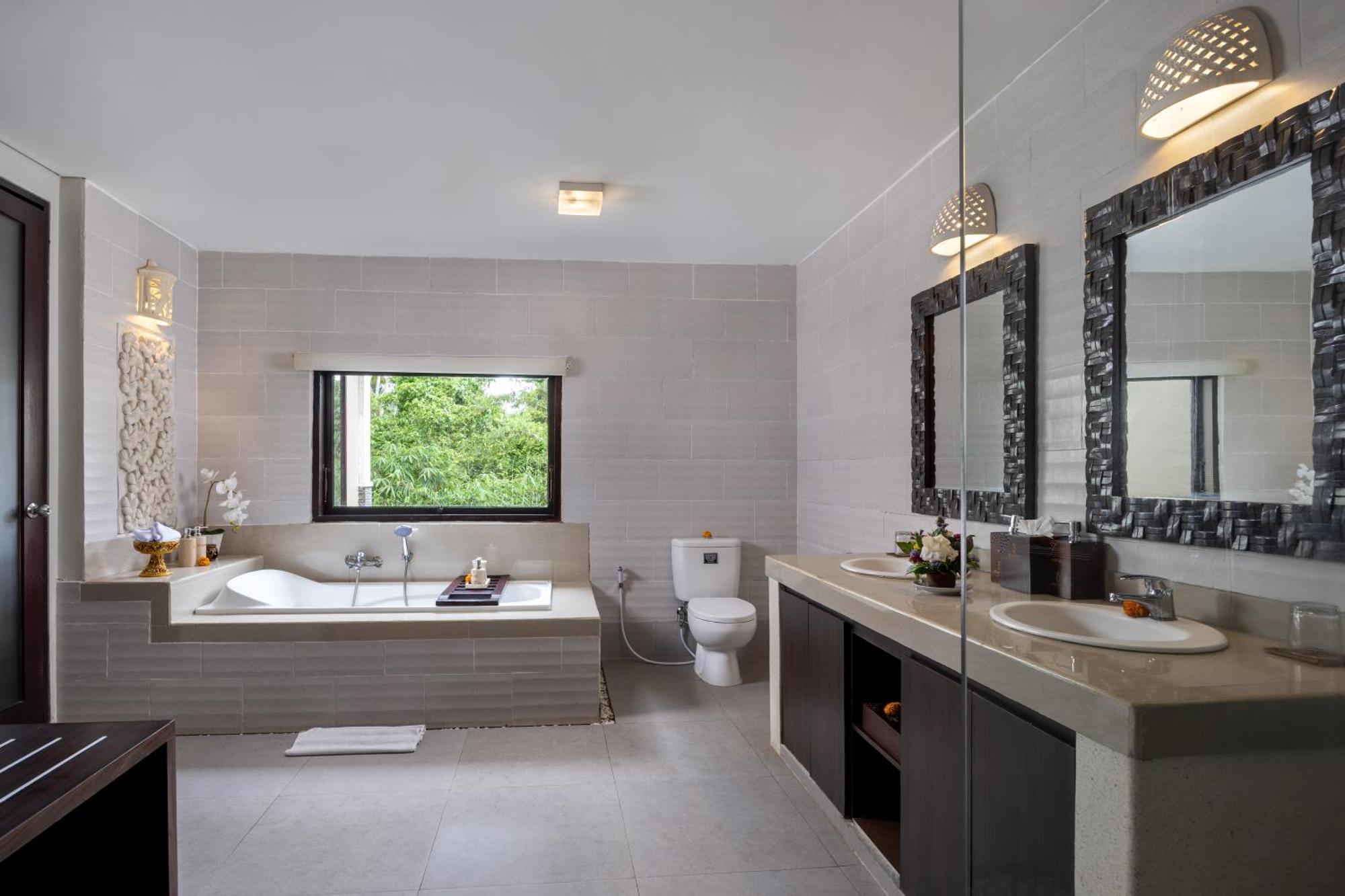 One-Bedroom  Pool Villa with Jungle View and Free Benefits