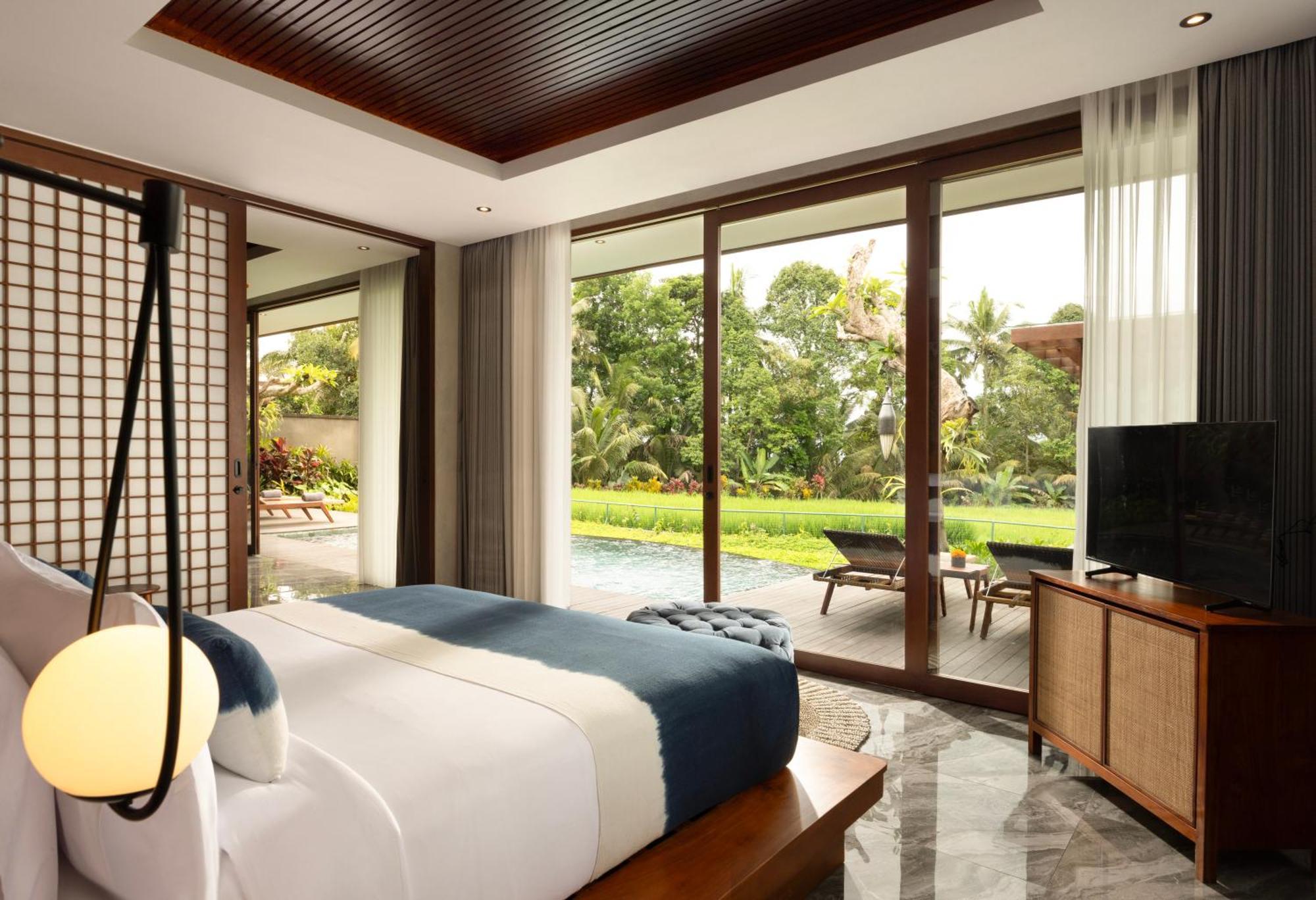 Royal Villa with Rice Field View