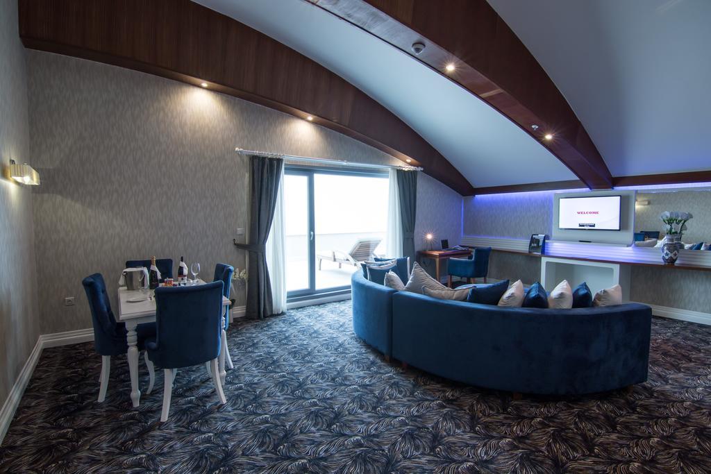 King Suite