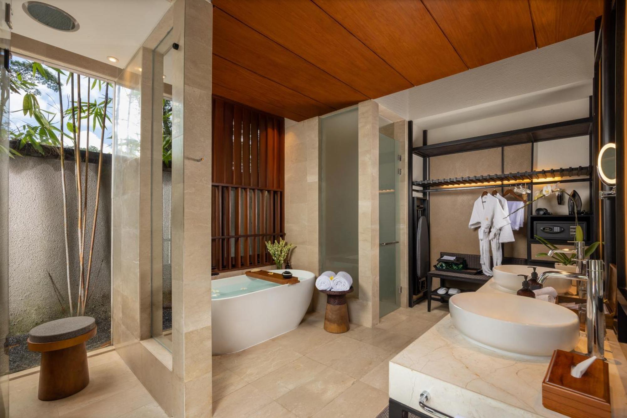 Spacious One-Bedroom Villa with Private Pool, Bathtub, Garden View and Free Welcome Fruit