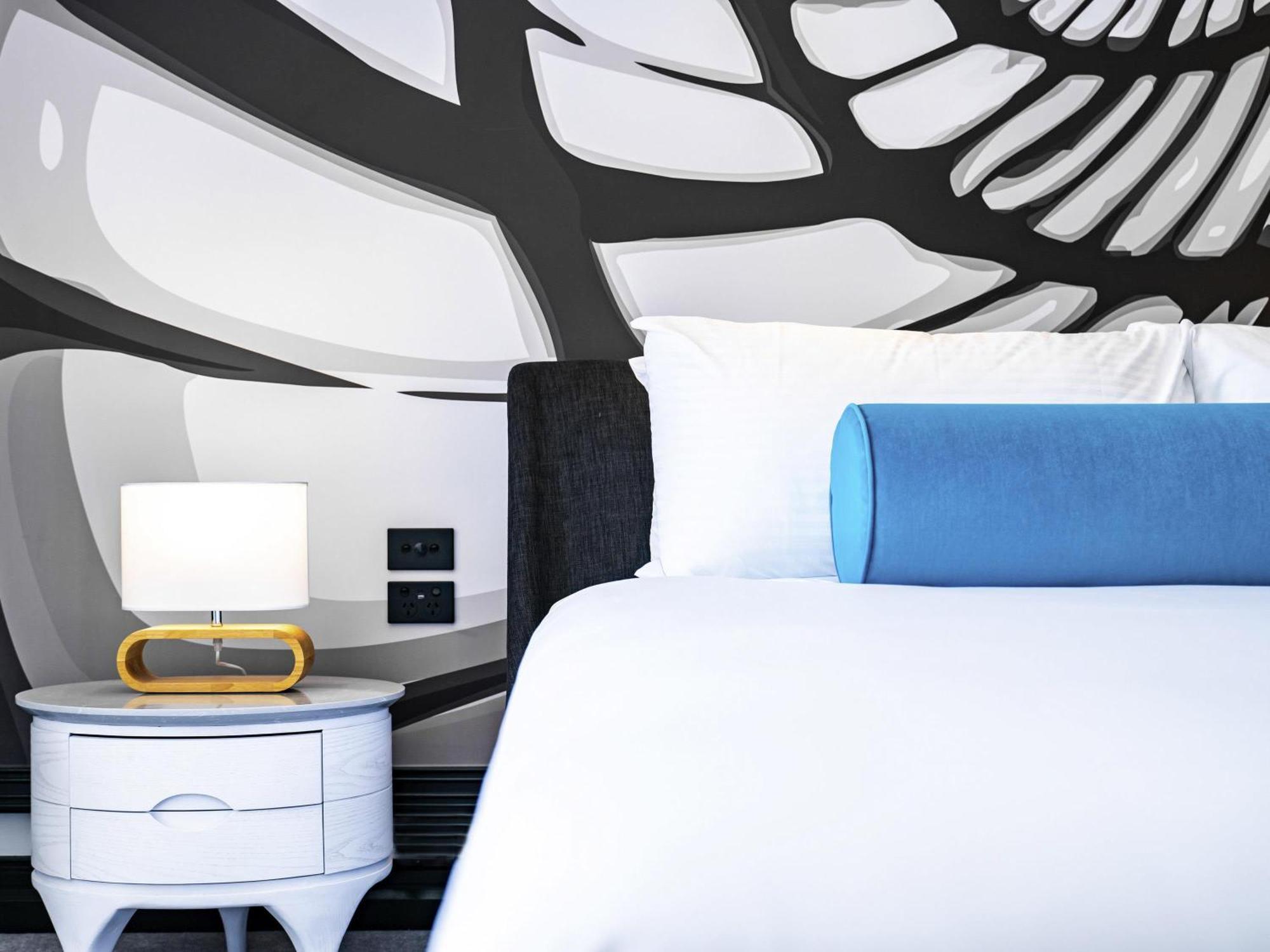 Rejuvenated Deluxe King Room with Harbor View