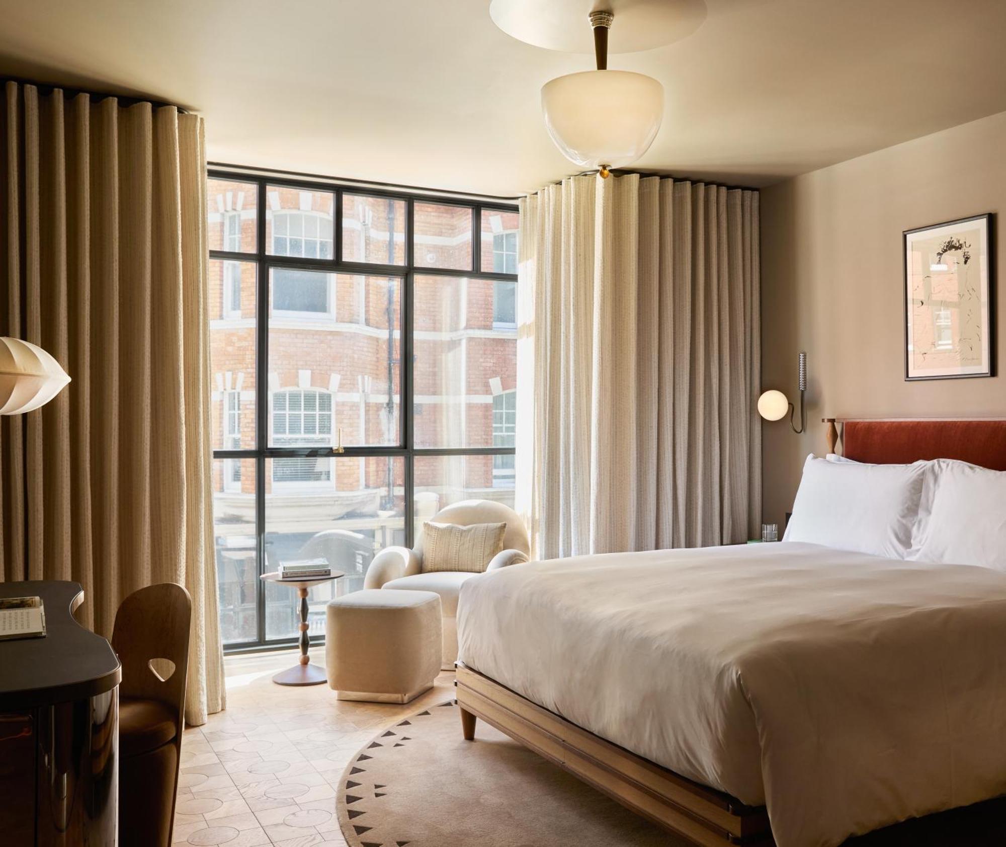 Deluxe King Room,1736988041:JPEG