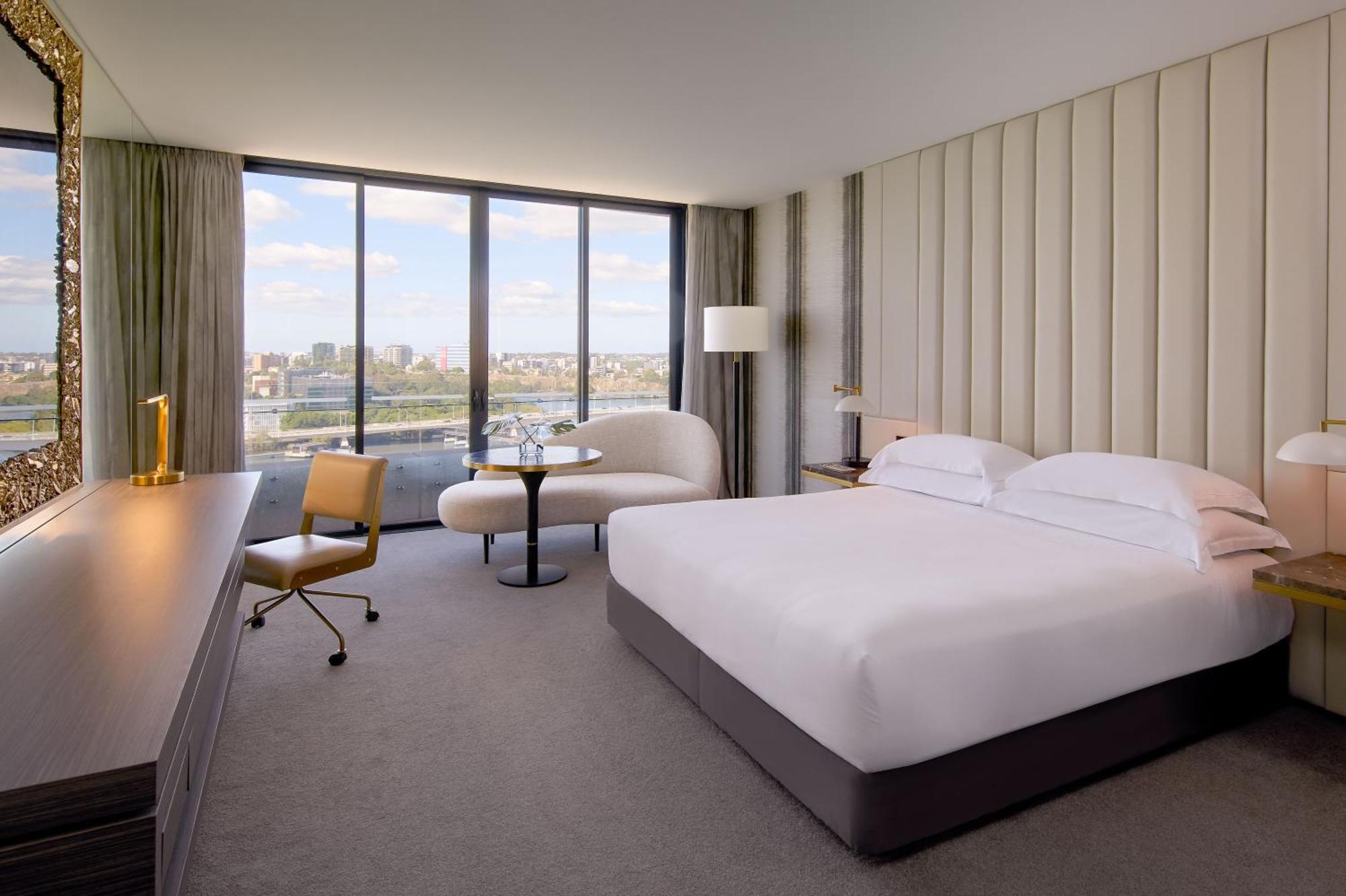 Premium River City King Suite with Free Wifi