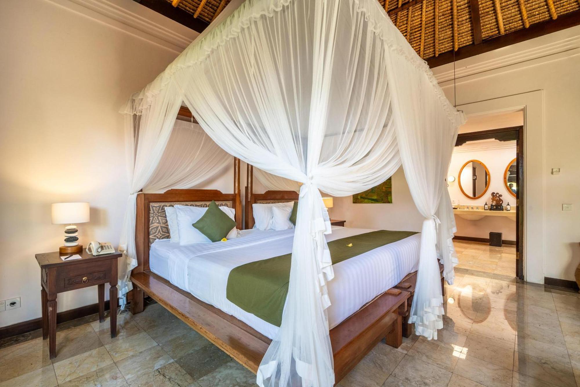 Traditional One-Bedroom Villa and Complimentary Daily Afternoon Tea