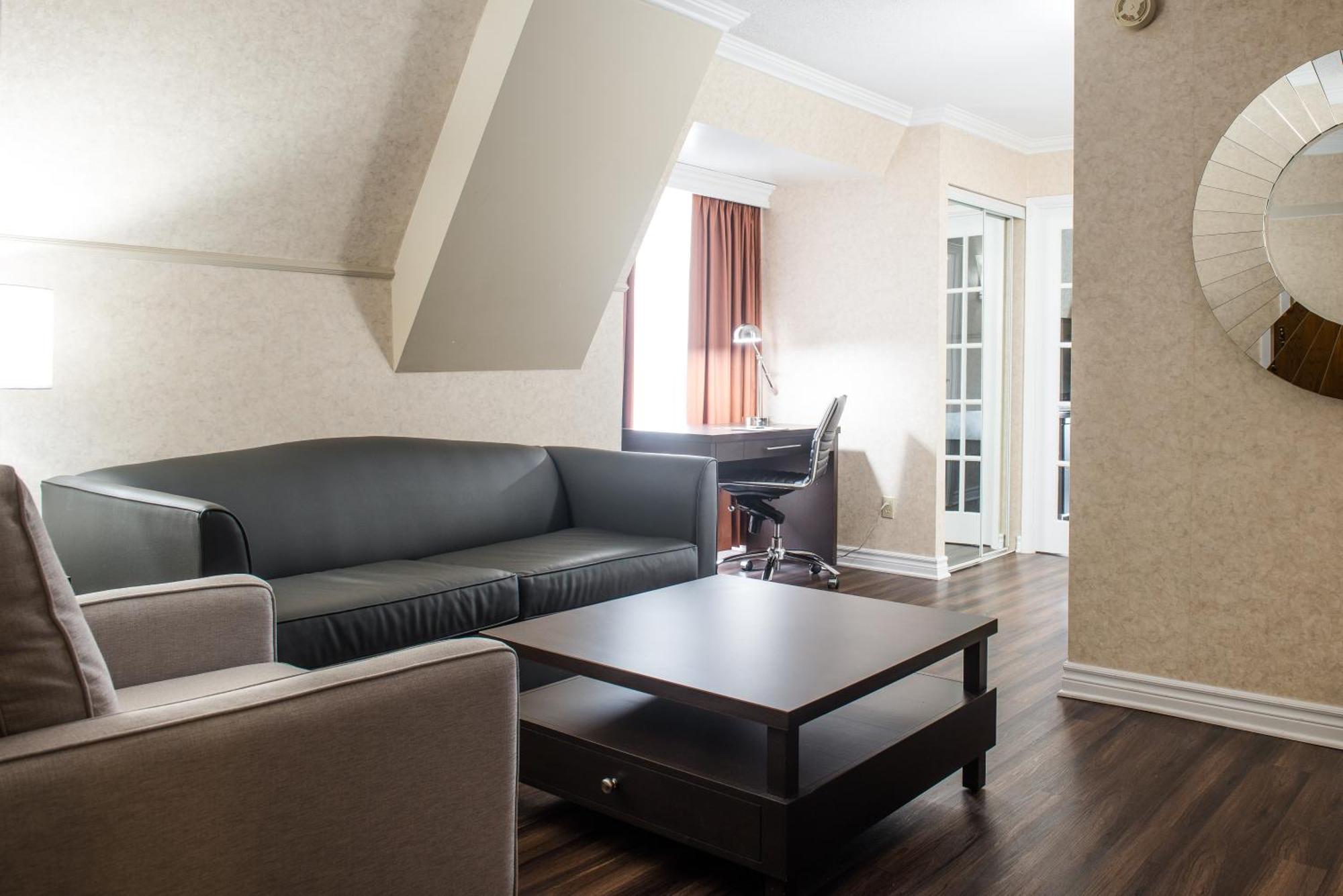 Suite 1 Chambre Lit Queen-Size avec Canapé-Lit - Non-Fumeurs