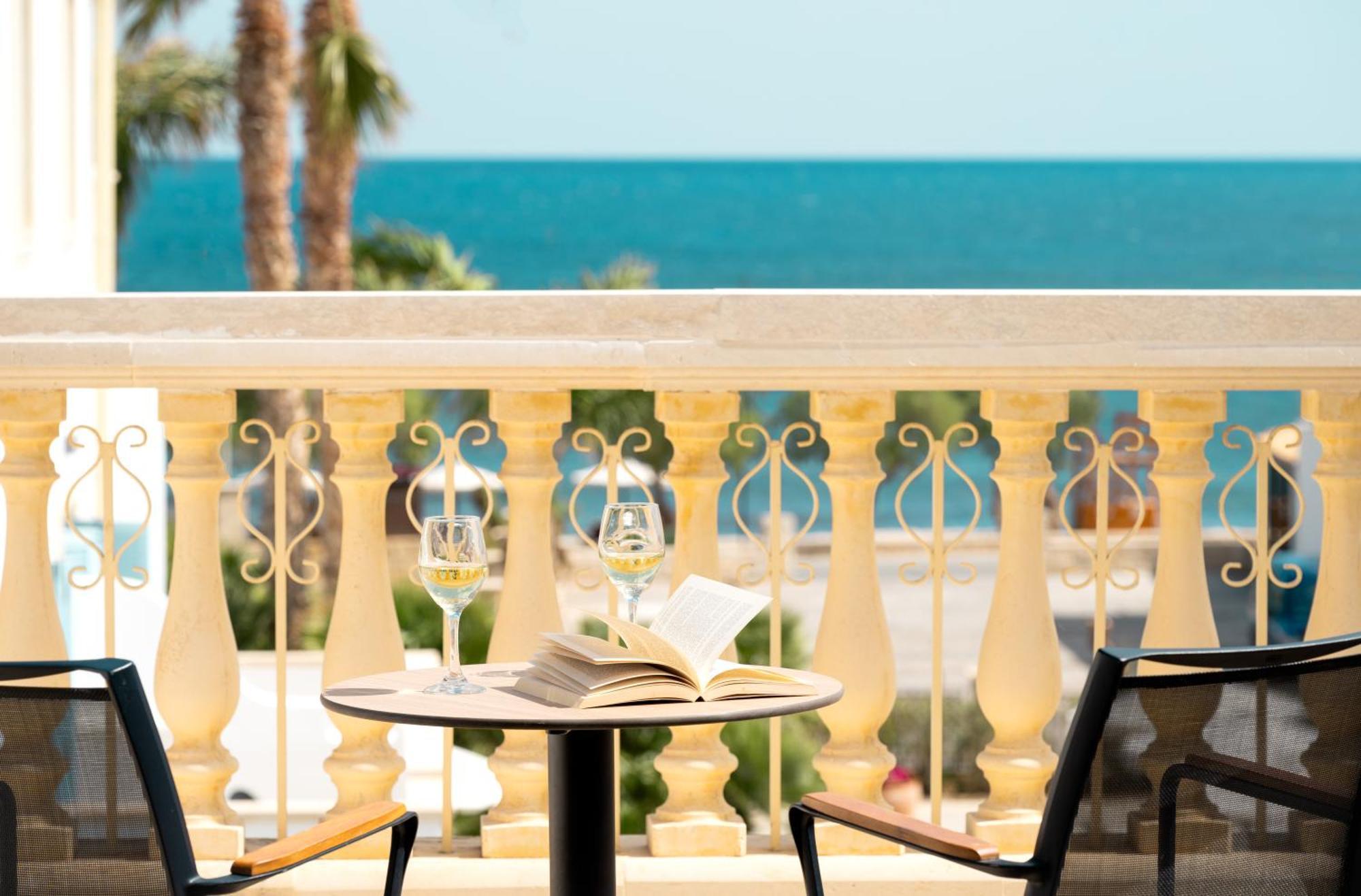 Family Sea View