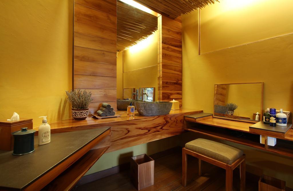 Deluxe Grande Suite with Free Rafting