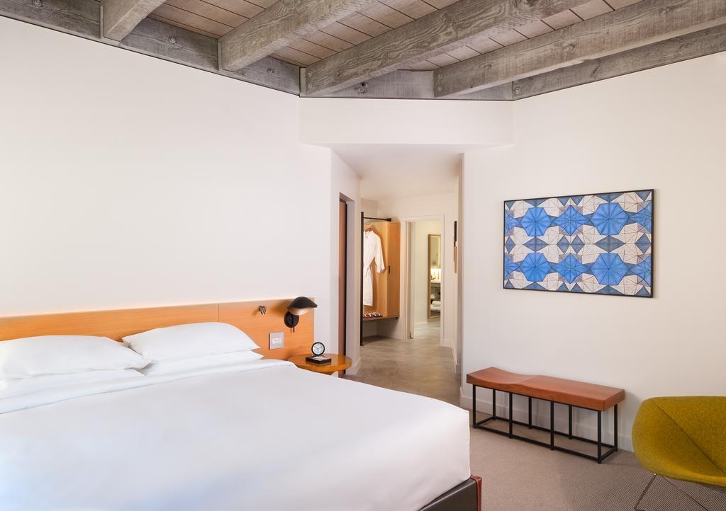 Premium Bungalow with King Bed