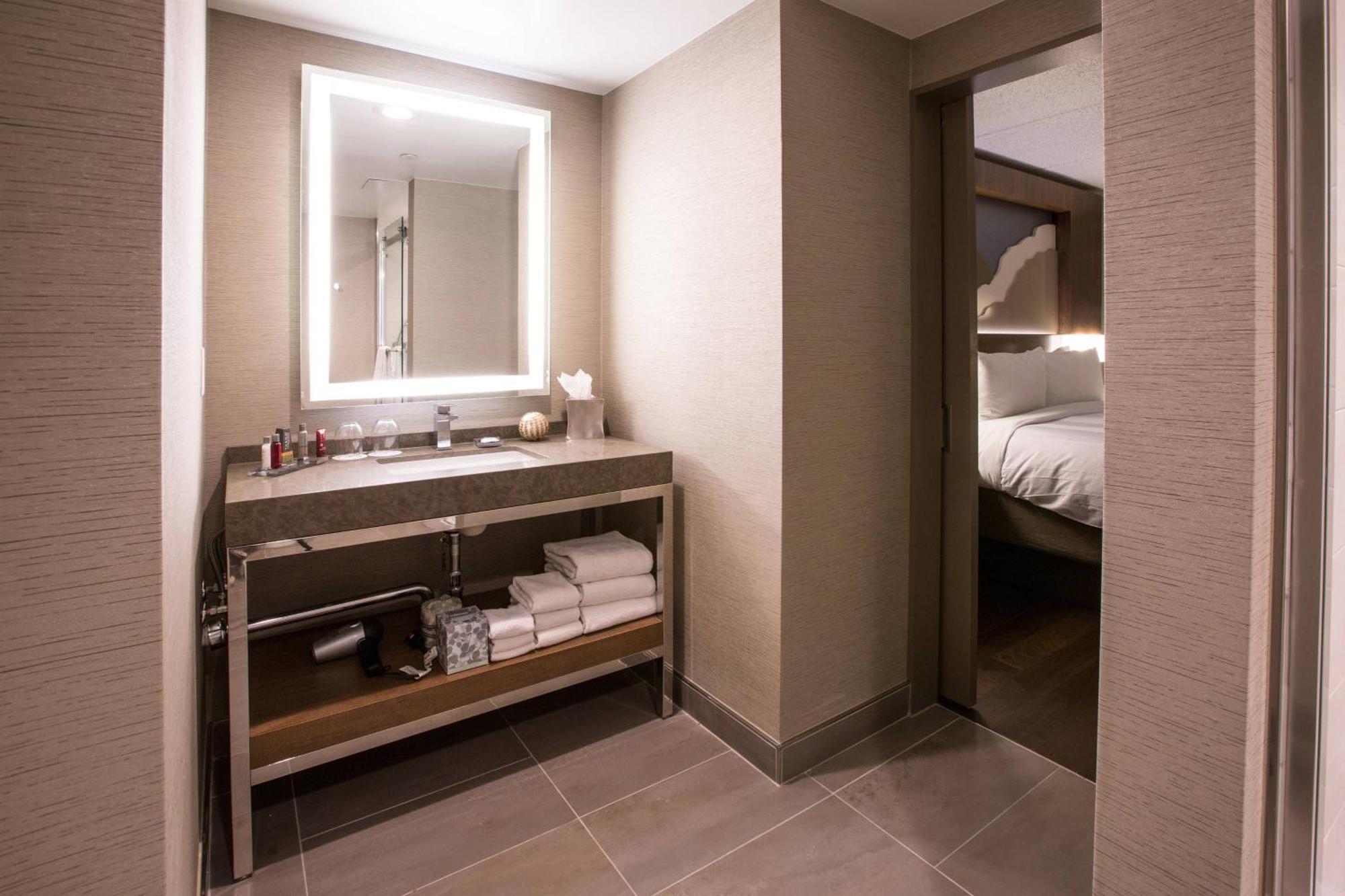 Standard Double Room with Two Double Beds