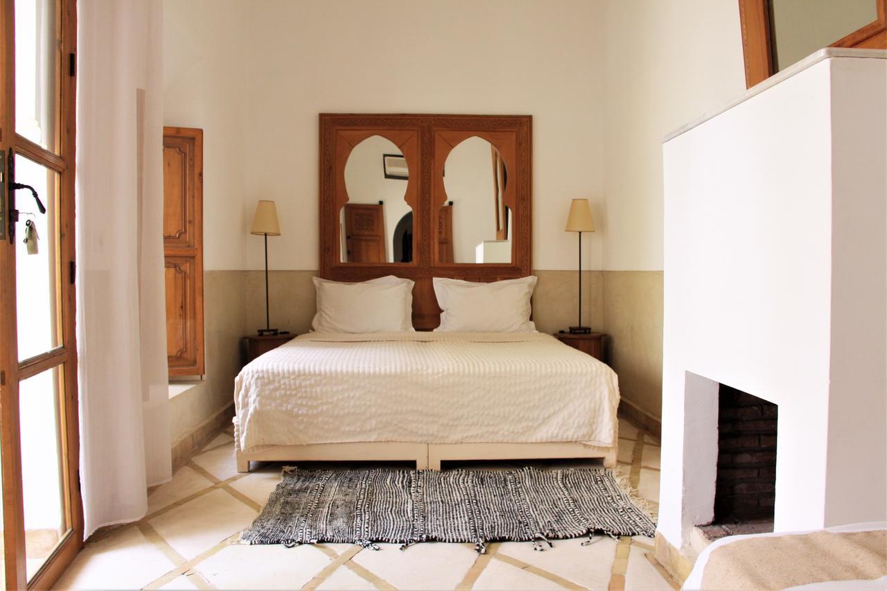 Large Double or Twin Room,537762171:JPEG