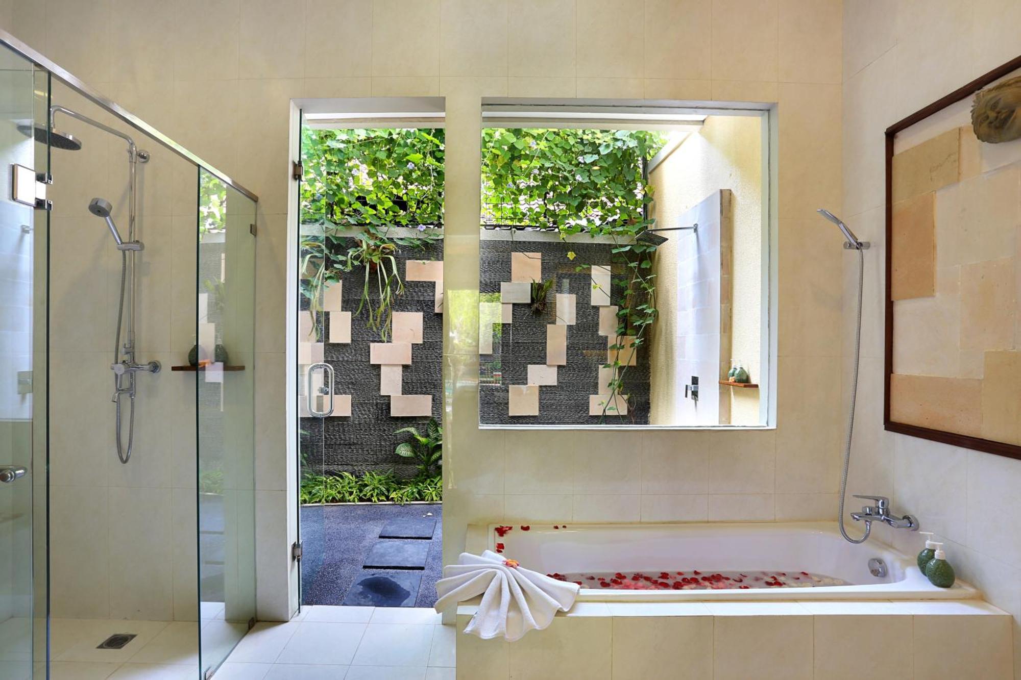 Super Deluxe Double Room with Pool View