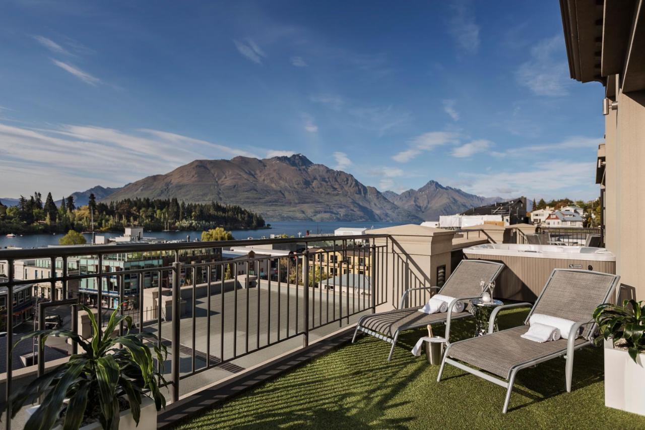 PENTHOUSE No 10 1 King Bed Lake View Private Theatre & Outdoor Hot Tub,1199281177:JPEG