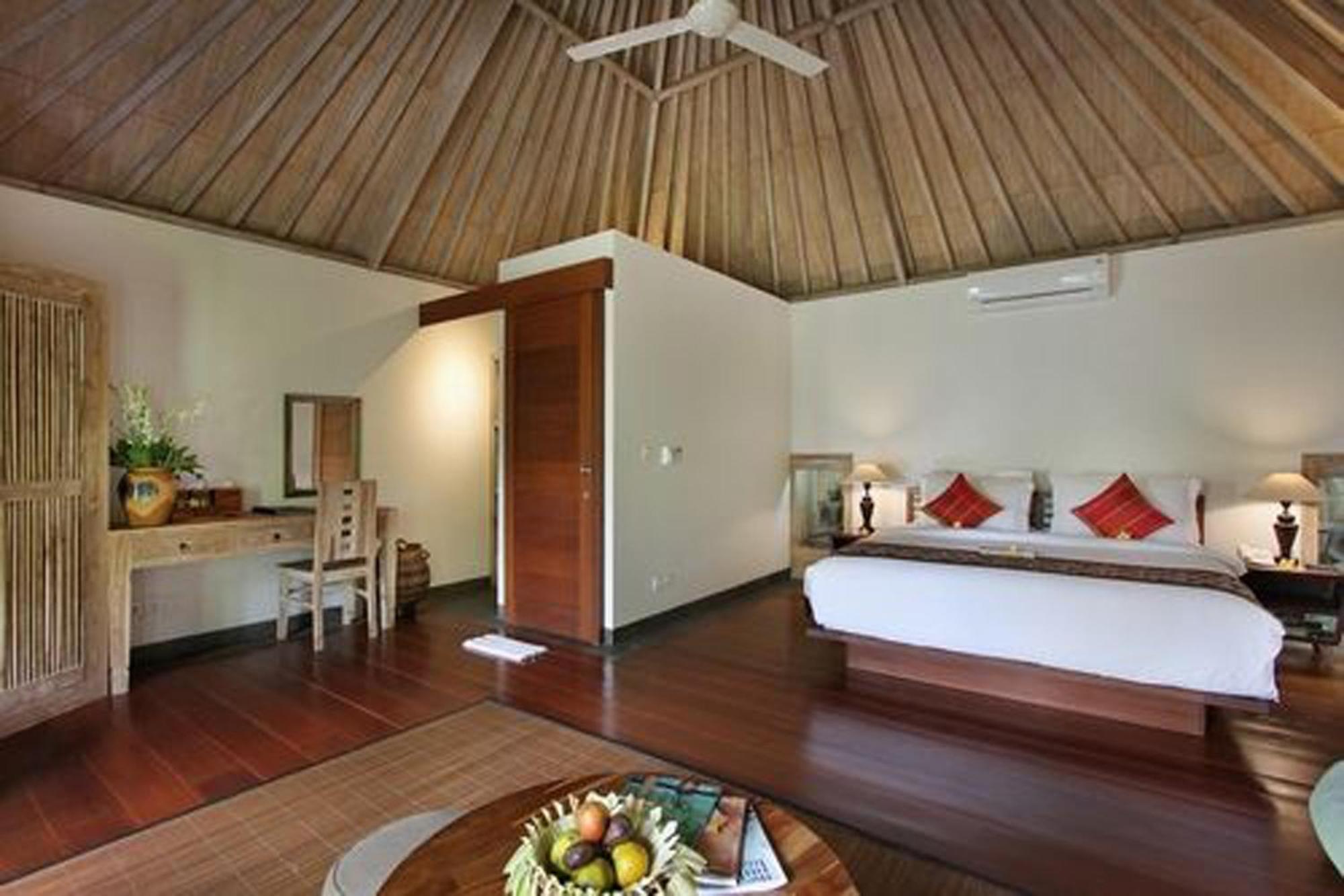 Suite Room with Concierge Service