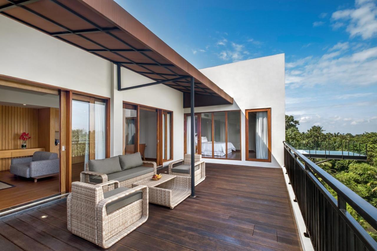 Puri Penthouse, Penthouse, 1 King, Garden view, Balcony with  Free Mini Bar, Daily Shuttle to Monkey Forest, Daily Yoga, Free Bike to borrow,  Free Family Activity and 24 Hour access to Motion Fitness Center