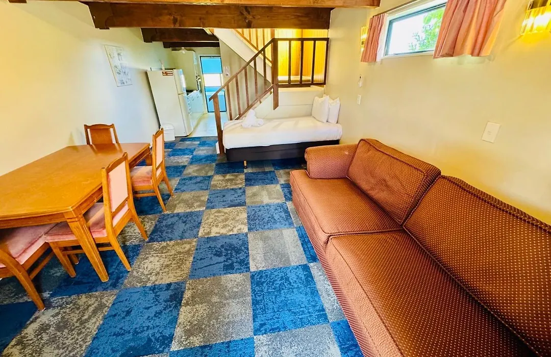 Apex On Fenton Motel-1