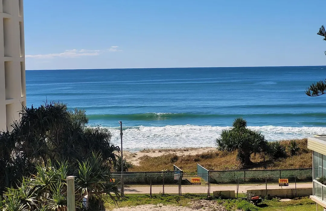Surfers Chalet-1