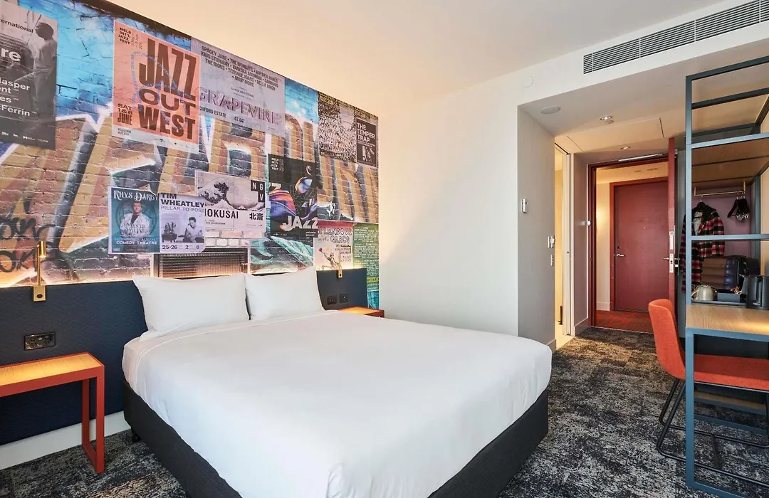 Ibis Styles Melbourne Airport-1