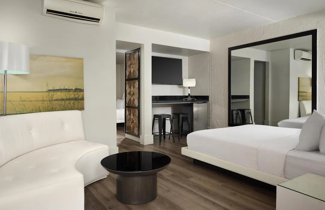 The Clarendon Hotel & Spa, BW Signature Collection (Adults Only)-1