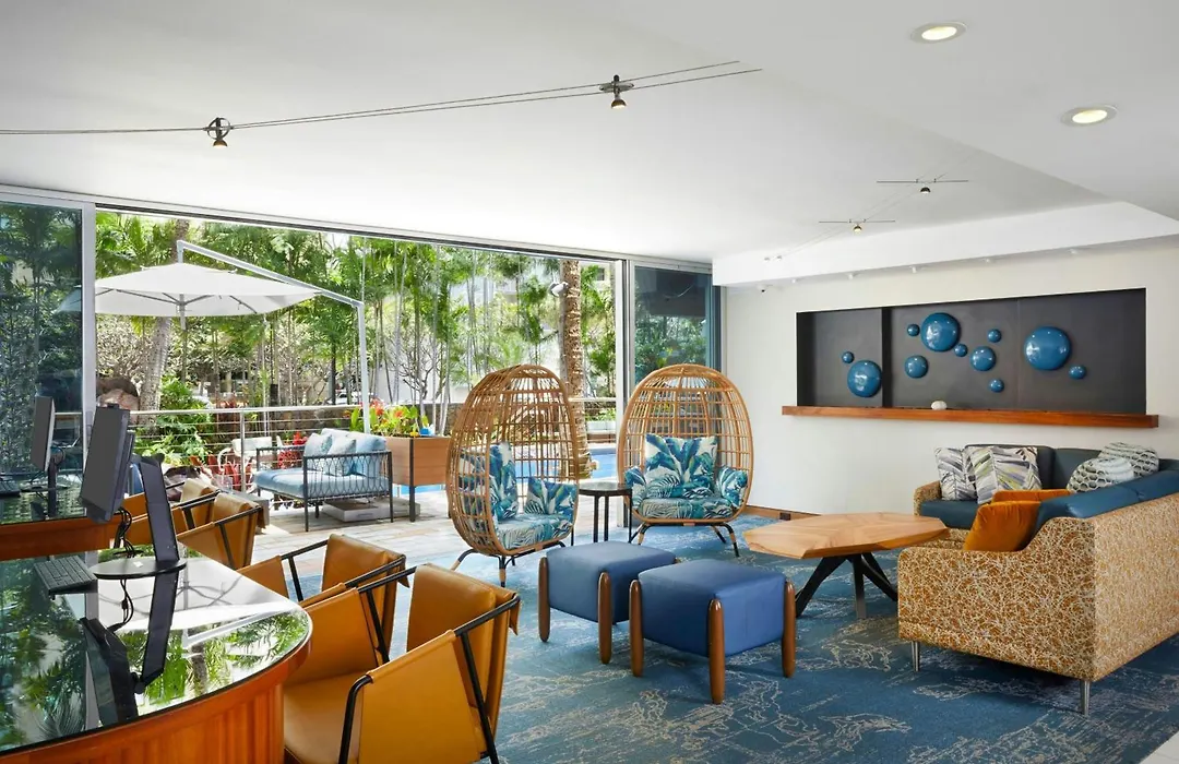 Courtyard By Marriott Waikiki Beach-1