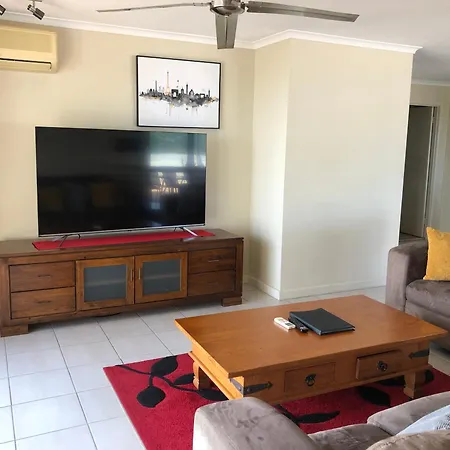 Coral Towers Holiday Suites-2