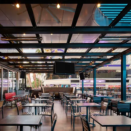The Linq Hotel & Casino, A Caesars Destination-3