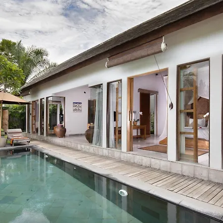 Villa Kayu Lama-2
