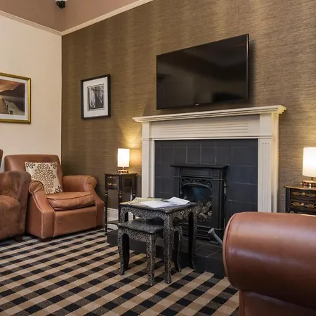 The Howbeck & The Retreat 5Min To Lake, Restaurants & To The Free Hydro Wellness Club-2
