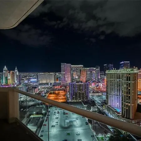 Premium Suite Mgm Signature High Flr Balcony Strip View-2