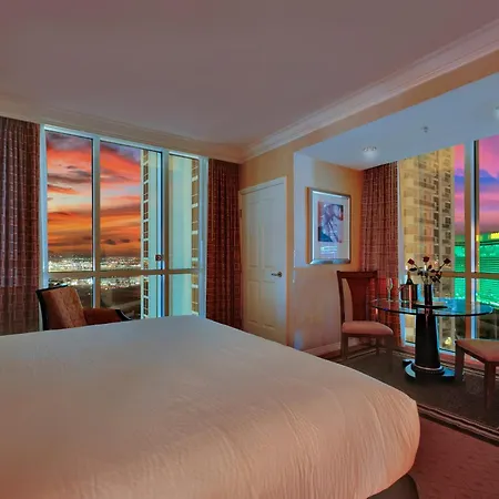 Kintsugi Retreat-Condo-Stripview-No Resort Fee-2