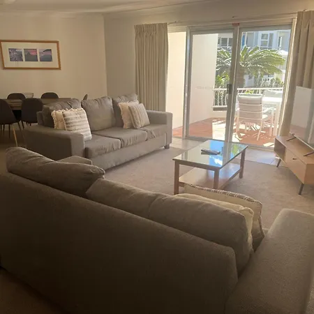Le Beach Apartments-3