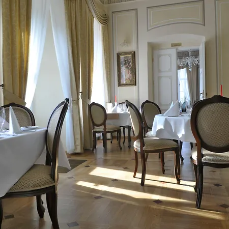 Dwor Kombornia Hotel&Spa-2