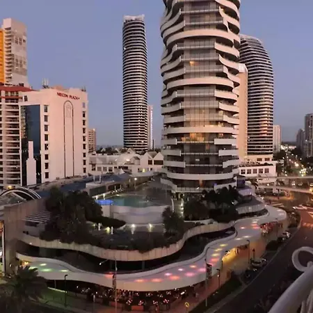 Broadbeach Holiday Apartments-2