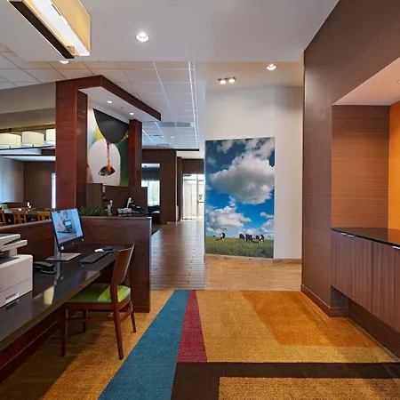 Fairfield Inn & Suites By Marriott Lincoln Airport-2