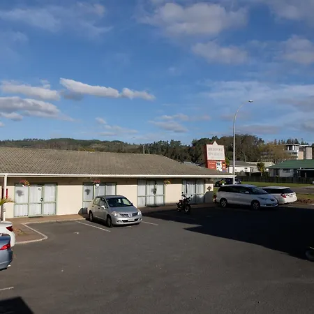 Birchwood Spa Motel-3