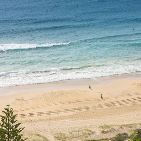 Vue Broadbeach - Official-3