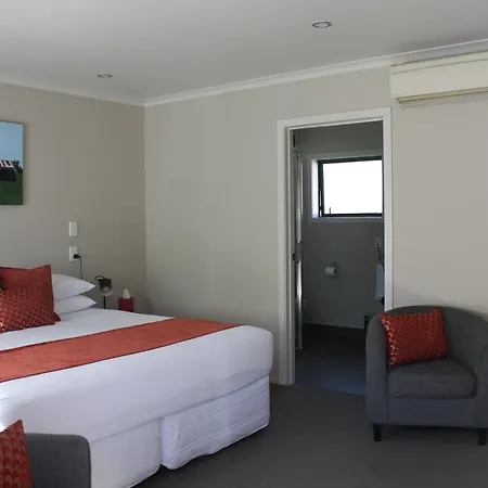 Albert Court Motor Lodge-2