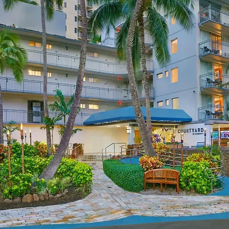 Courtyard By Marriott Waikiki Beach-3