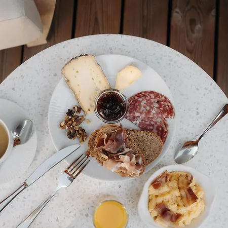 Les Grands Montets Hotel & Spa-3